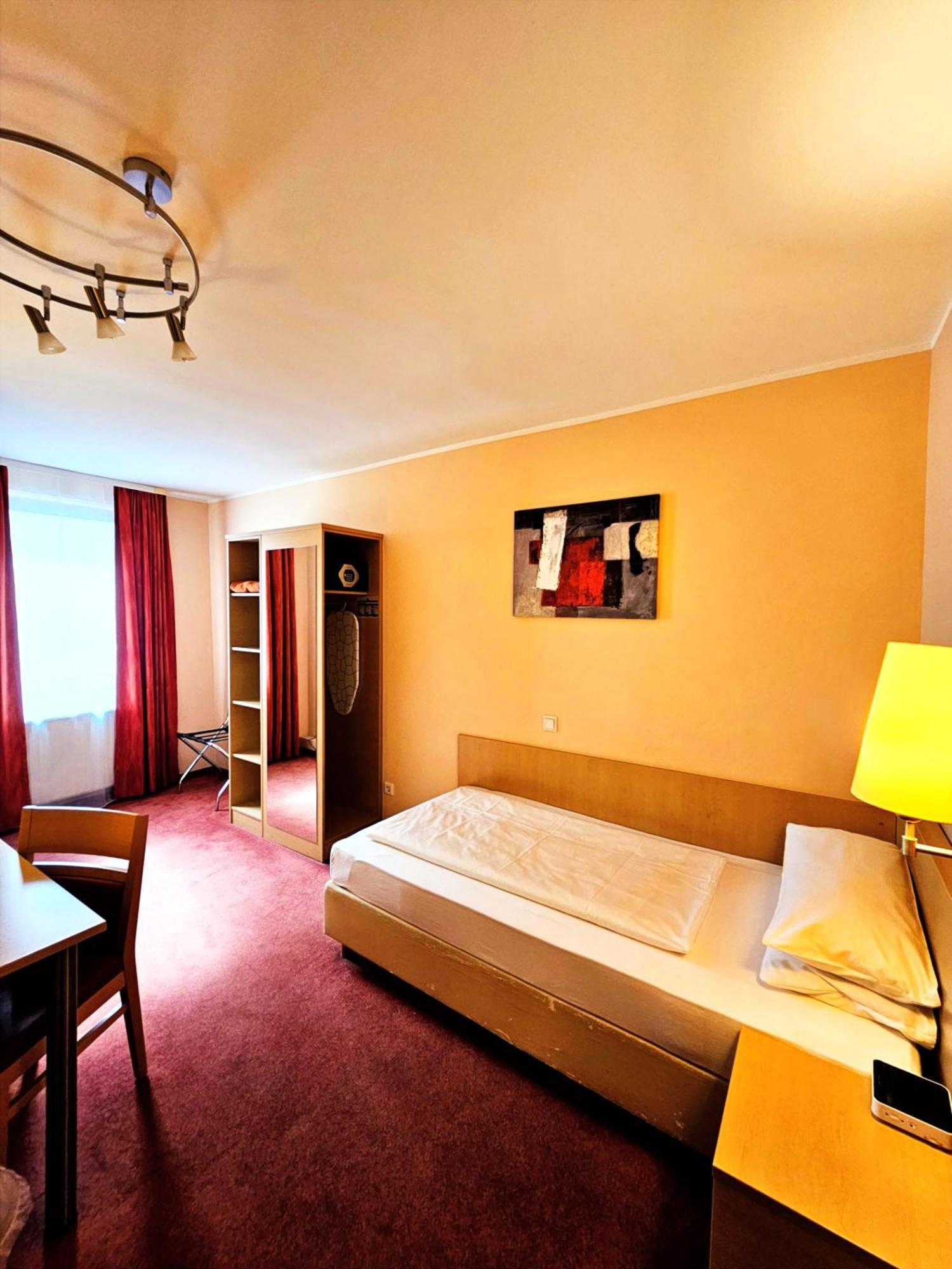 Hotel Atomis 3*