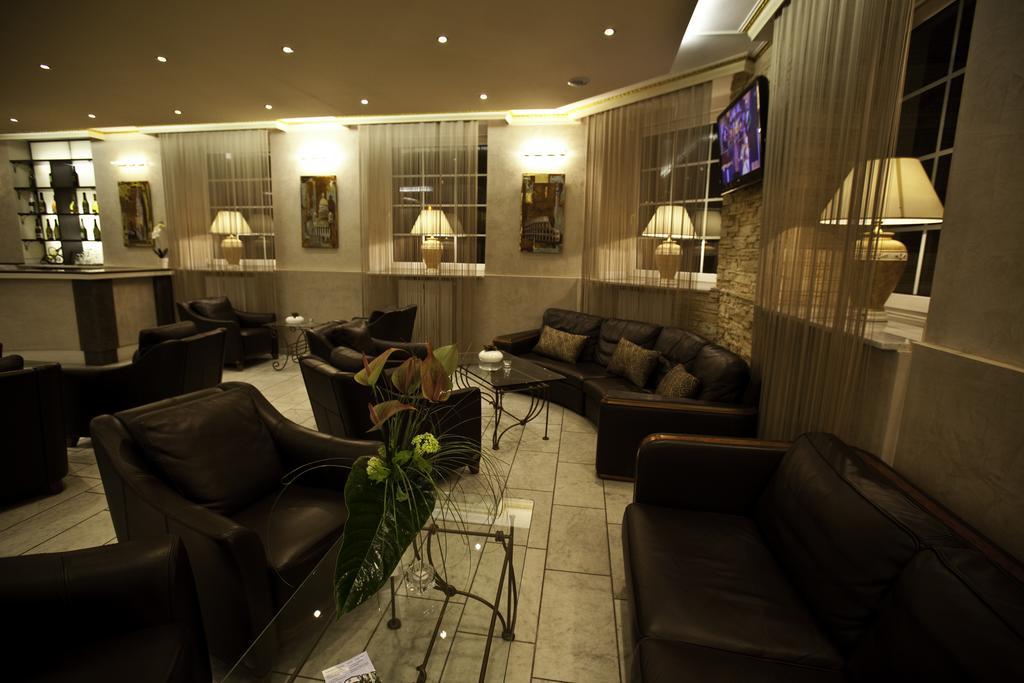 Hotel Atomis
