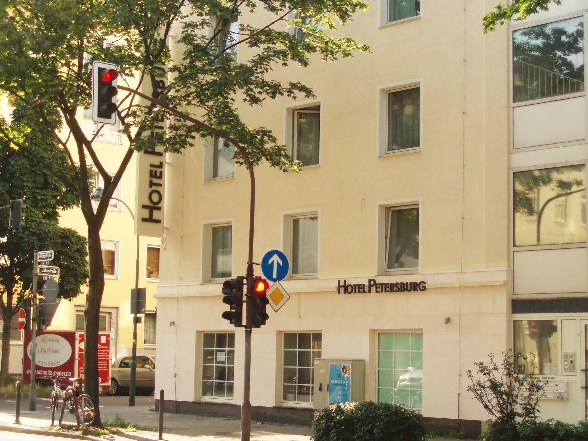 Petersburg Superior 3* Dusseldorf
